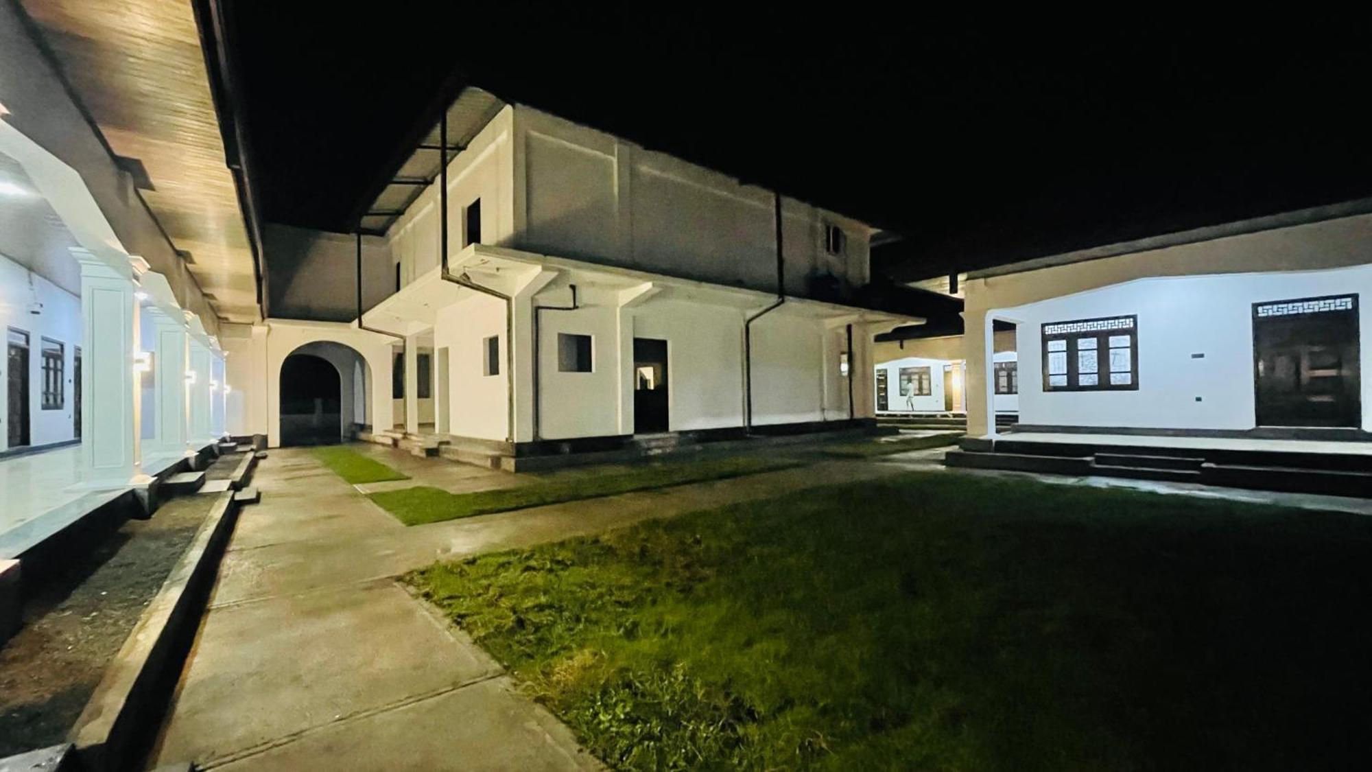The Sanctum Hotel Talaimannar Exterior photo